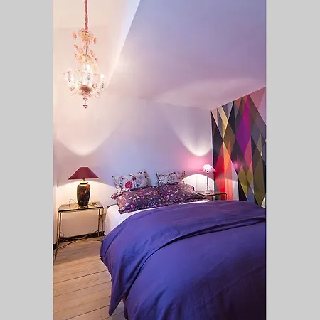 Studios Bed & Breakfast - Le Jardin De Montmartre Bed & Breakfast 3*