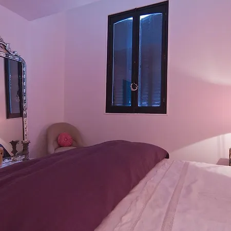 Studios Bed & Breakfast - Le Jardin De Montmartre